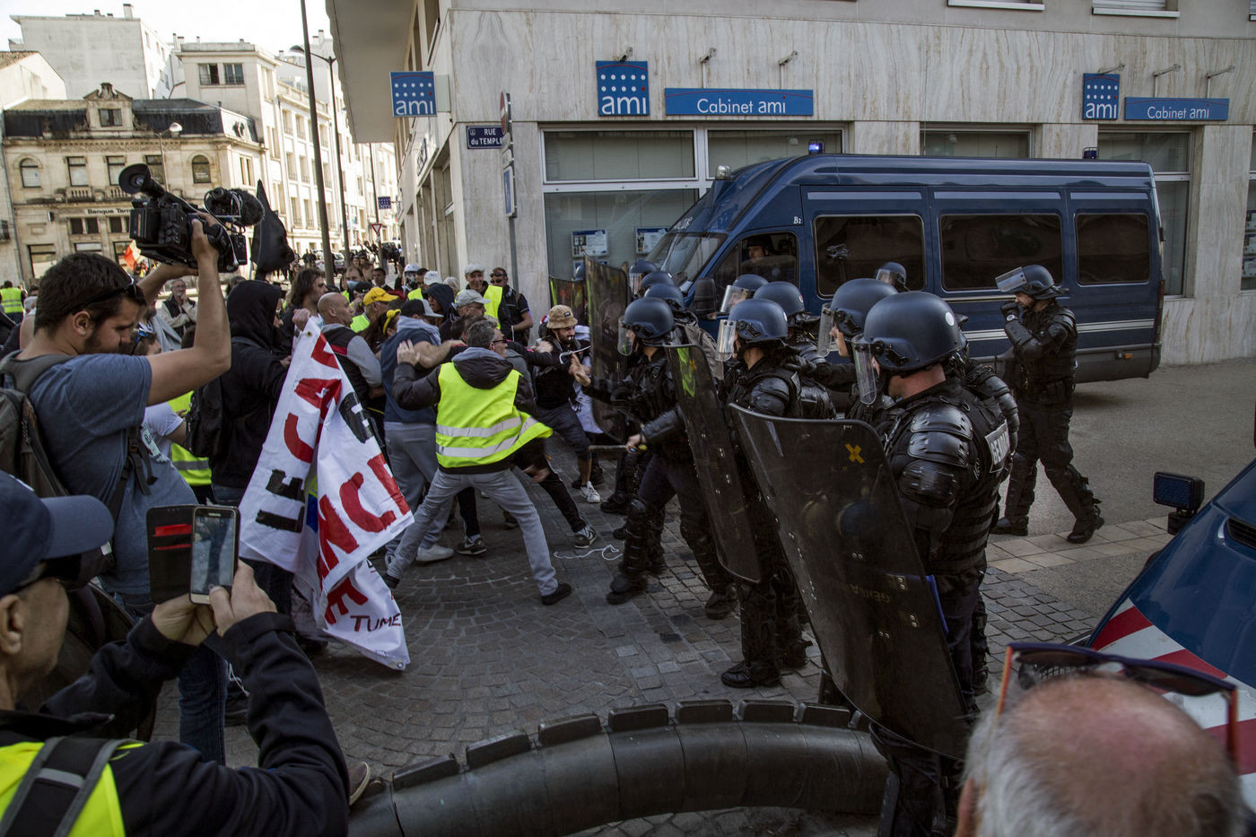 En Direct Suivez La Manifestation Des Gilets Jaunes